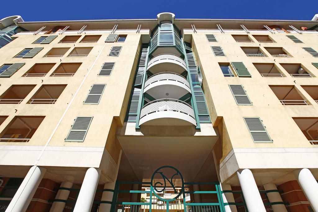 Appartement 3 Personnes Avec Coin Nuit Avec Terrasse Et Parking Quartier Du Port De Nice * Nizza